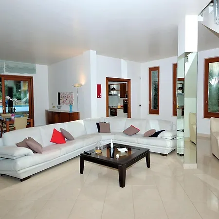 Holiday home In With Pool And Garden